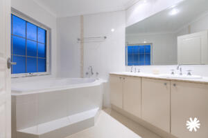 1/35 McDonald Street, Como WA 6152 | Bourkes