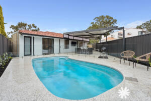 6a Synge Place, Waterford WA 6152 | Bourkes