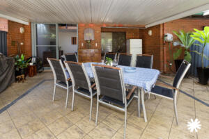 2/11 Kenton Street, Lynwood WA 6147 | Bourkes