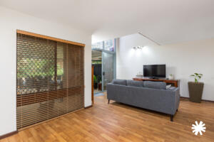 2/11 Kenton Street, Lynwood WA 6147 | Bourkes