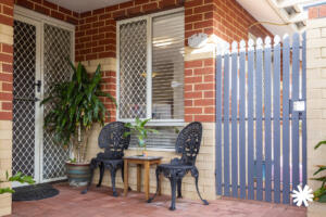 1/39 Challenger Avenue, Manning WA 6152 | Bourkes