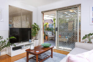 1/39 Challenger Avenue, Manning WA 6152 | Bourkes
