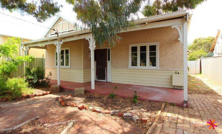 16 Lansdowne Road, Kensington WA 6151