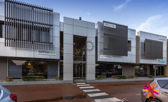 Commercial Listings