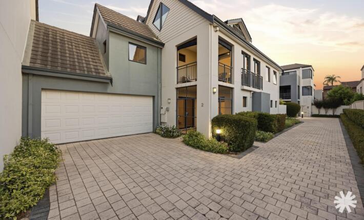2/39 Preston Street, Como WA 6152
