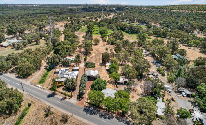 27 Mandogalup Road, Mandogalup WA 6167