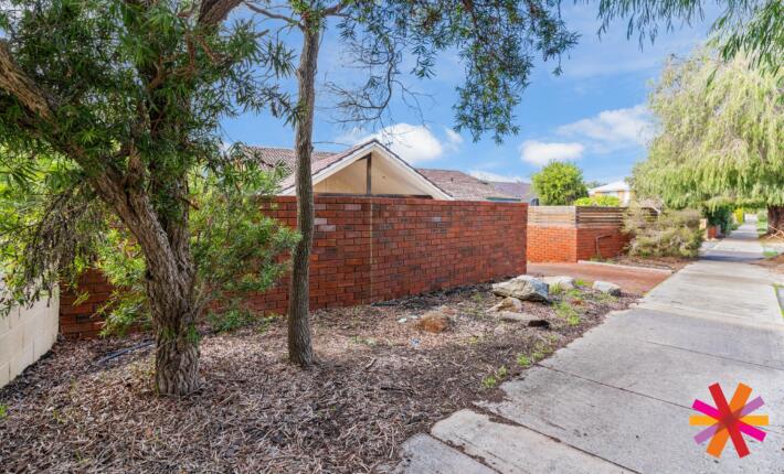 1/6 Mount Henry Road, Como WA 6152